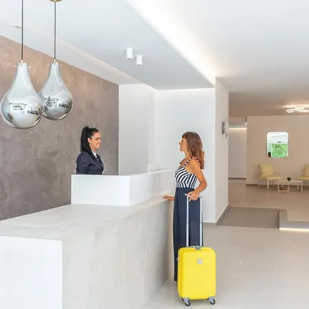 Royal Sunset ホテル